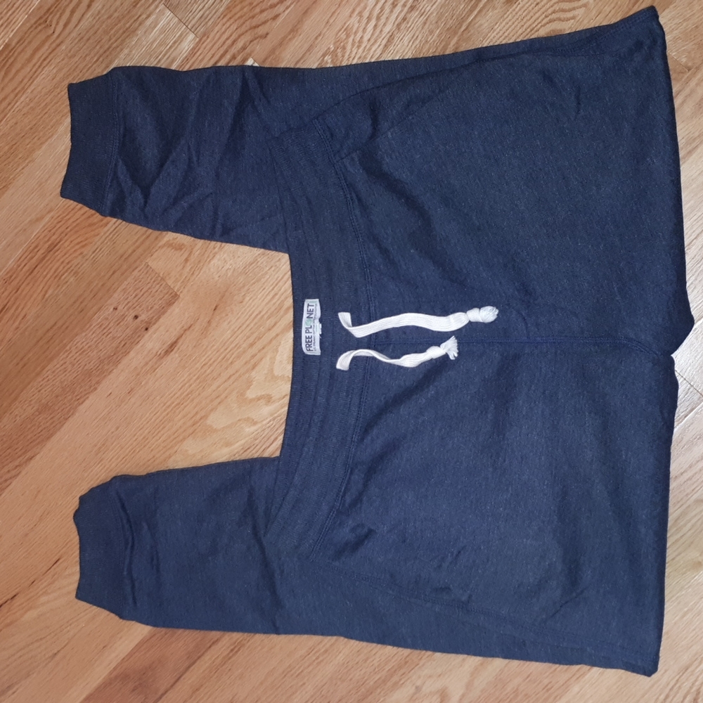 Free Planet organic cotton joggers. Men's XL